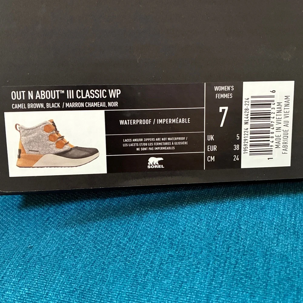 Sorel Black and Tan Lace-Up Boots - Picture 3 of 12